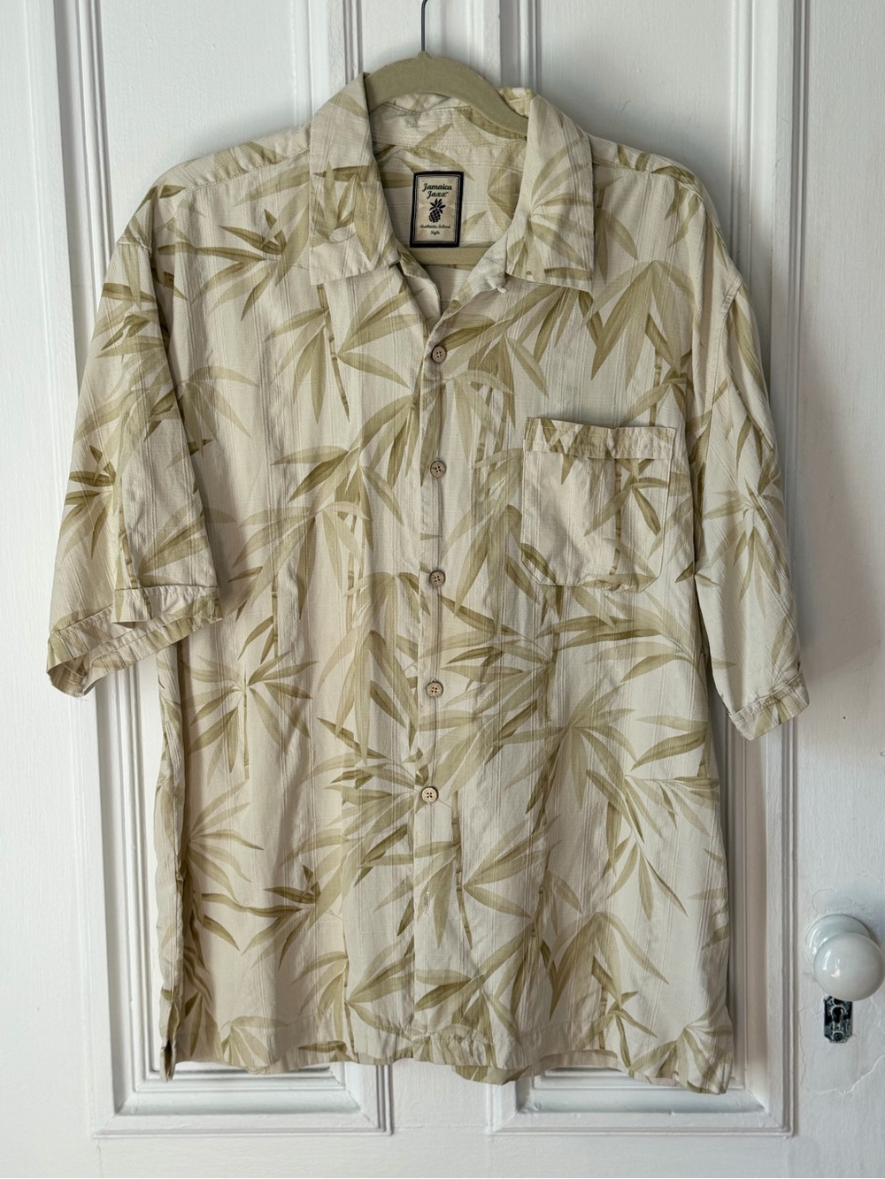 Vintage Jamaica Jazz 100% Silk Ivory Short Sleeve Button Down Bamboo Leaf Shirt